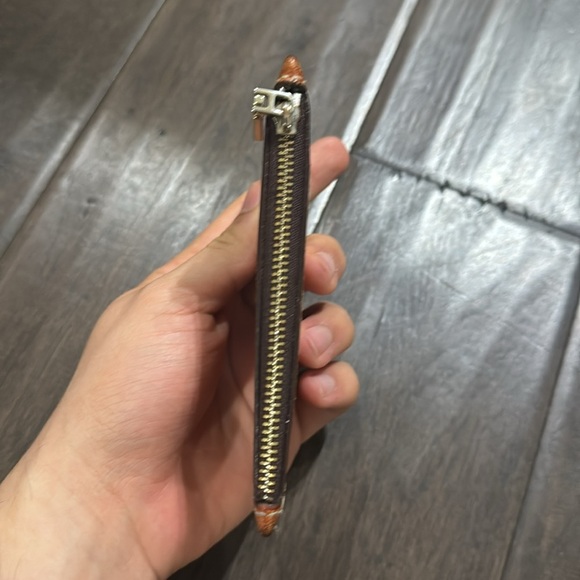 Carolina Herrera Brown Leather Coin Purse - Picture 4 of 6